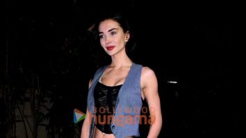 Photos: Amy Jackson snapped in Bandra
