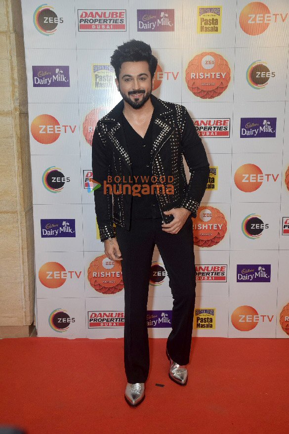 photos celebs grace the red carpet of zee rishtey awards nomination party 1