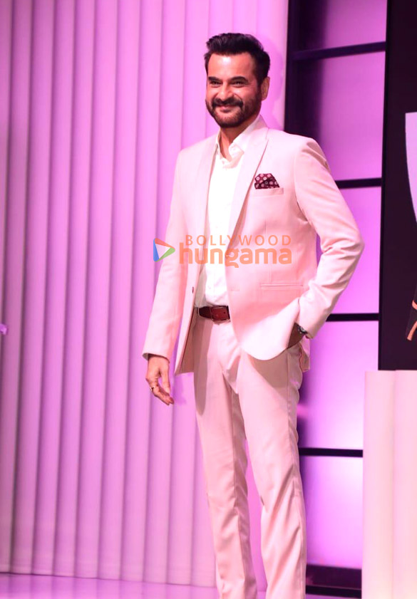 photos celebs snapped at next on netflix event and press conference at mehboob studios in mumbai 5