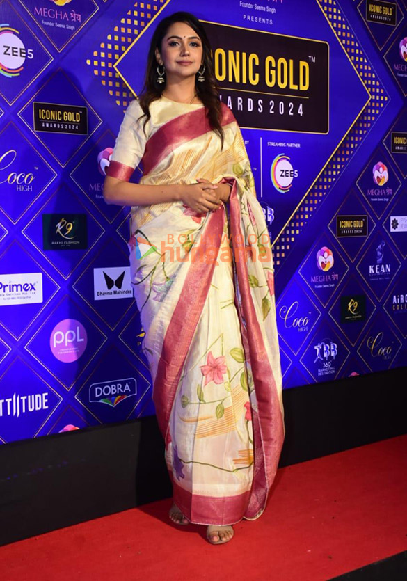 photos celebs snapped attending the iconic gold awards 2024 4