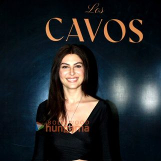 Photos: Elnaaz Norouzi snapped at Los Cavos restaurant in Bandra