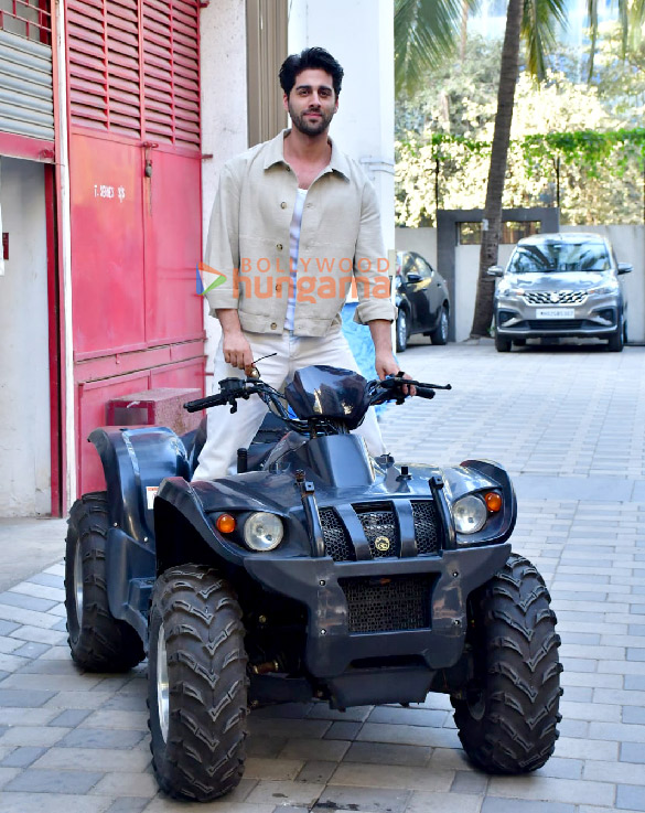 photos harshvardhan rane nikita dutta ehan bhat snapped during dange promotions 6