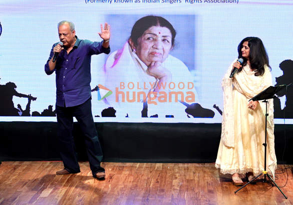 photos javed akhtar udit narayan shaan others pay tribute to lata mangeshkar at isamra sangeetmay baithak 5