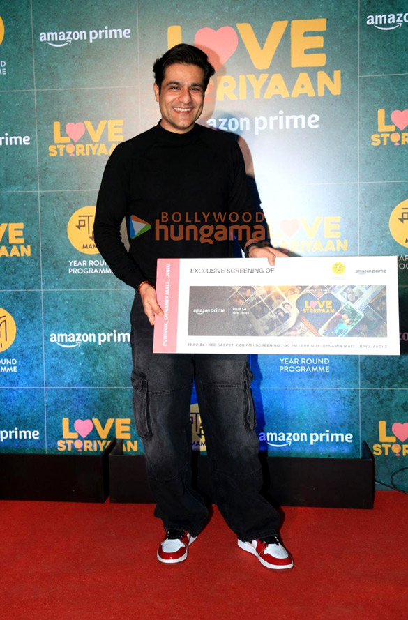 photos karan johar siddhant chaturvedi riya sen and many more snapped at love storiyaan special screening 5