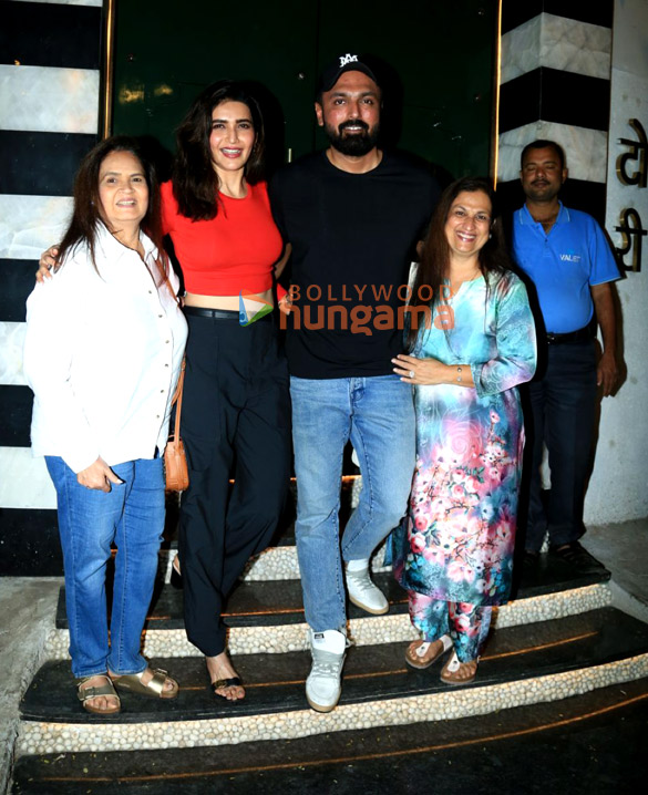 Photos: Karishma Tanna snapped with her family in Bandra | Parties & Events