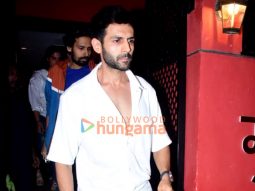 Photos: Kartik Aaryan snapped in Bandra