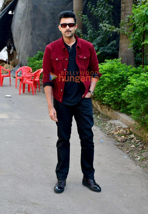 photos manushi chhillar and varun tej promote operation valentine on the sets of indian idol 4