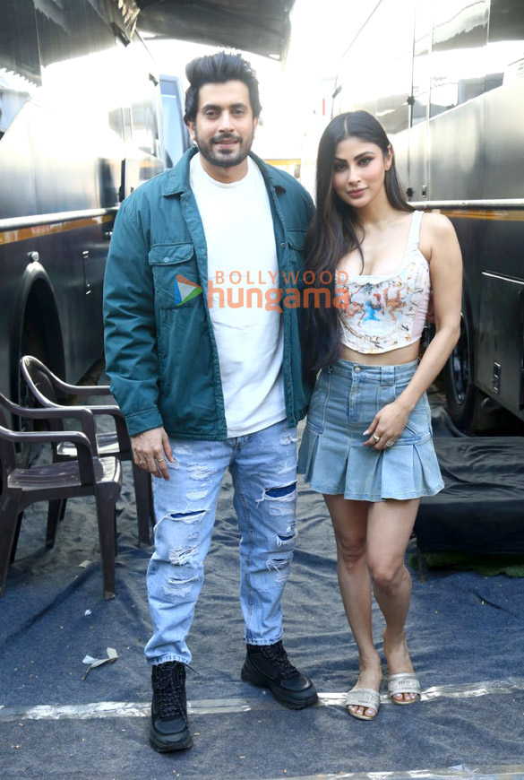 photos mouni roy sunny singh nijjar and palak tiwari snapped on location of a shoot 1