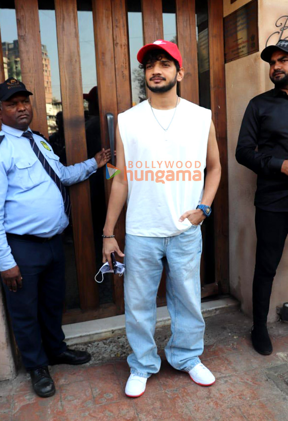 photos munawar faruqui snapped in bandra 4 2