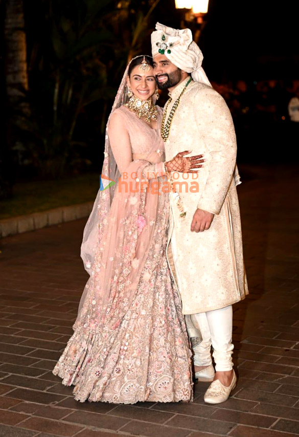 Photos: Rakul Preet Singh and Jackky Bhagnani snapped after tying the knot