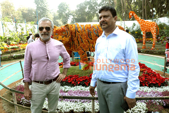 photos ranjeet pawan malhotra ekta jain dilip vengsarka and others attended the flower exhibition at jijamata udyan mumbai 1