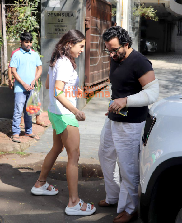 Photos: Sara Ali Khan and Saif Ali Khan snapped in Juhu Photos: Sara Ali Khan and Saif Ali Khan snapped in Juhu