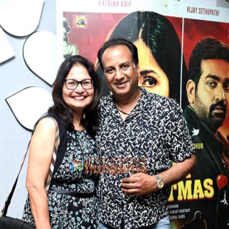 Photos: Screening of film Merry Christmas in Goa organised by Kewal Garg
