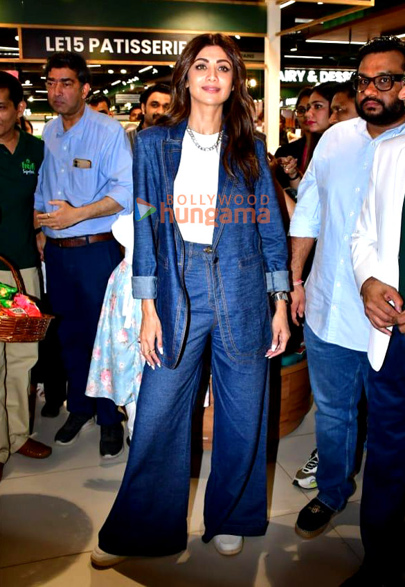 photos shilpa shetty snapped at a store launch 4