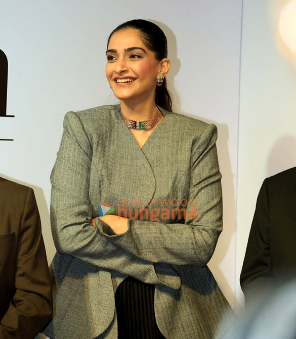 photos sonam kapoor ahuja snapped at an event in mumbai 4