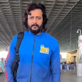 Riteish Deshmukh strikes a pose for paps as he gets clicked at the airport