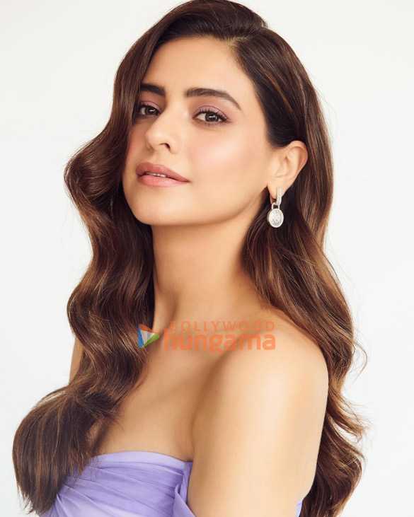 aamna shariff 8 4
