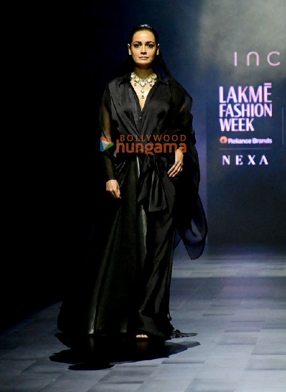 dia mirza turns showstopper for lakme fashion week 2024 09 2