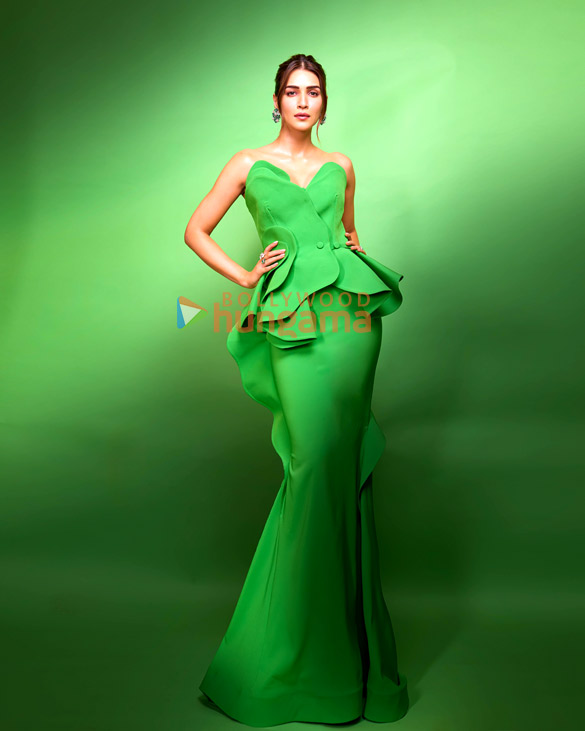 kriti sanon 2 323