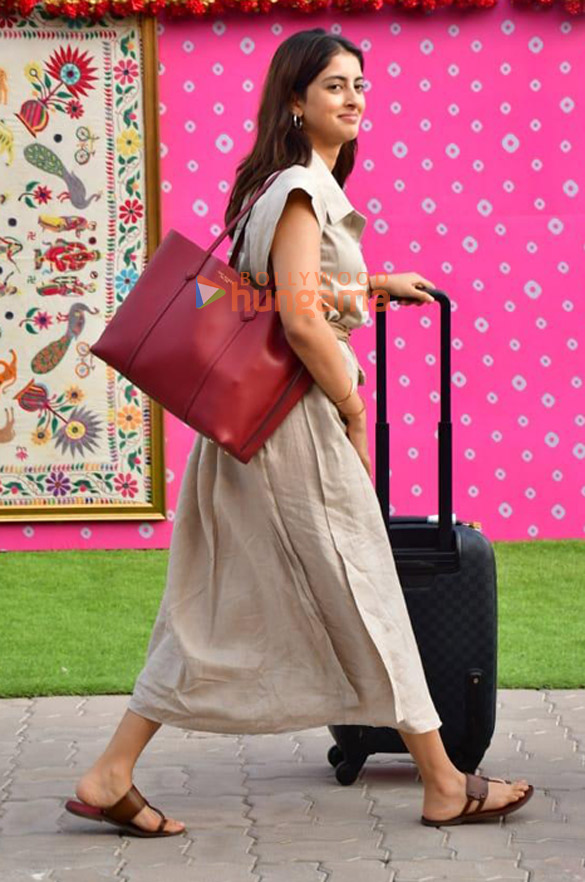 photos aamir khan akshay kumar kareena kapoor khan madhuri dixit and others arrive at jamnagar for anant ambanis pre wedding fest 24