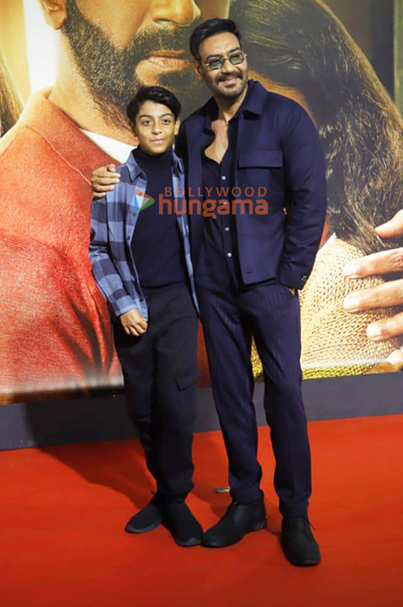 photos ajay devgn r madhavan and others grace the premiere of shaitaan 9