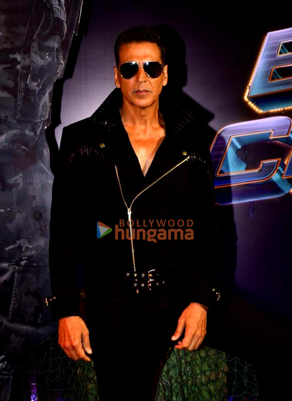 photos akshay kumar tiger shroff alaya f manushi chhillar and others snapped at the trailer launch of bade miyan chote miyan 9