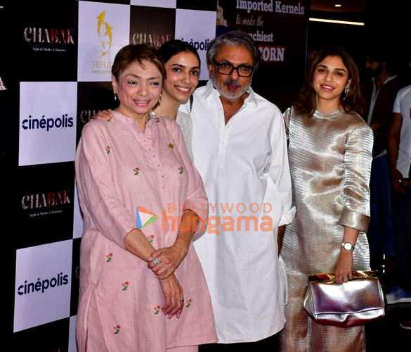 photos ameesha patel sanjay leela bhansali and others grace the premiere of chabak night of murder and romance 7
