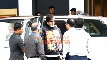 Photos: Amitabh Bachchan, Abhishek Bachchan, Aishwarya Rai Bachchan and others snapped at Kalina airport