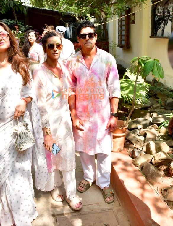 photos celebs grace shabana azmis holi 2024 bash 2 4
