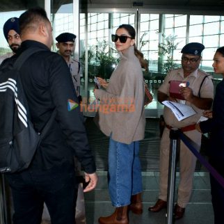 Photos: Deepika Padukone, Uorfi Javed and others snapped at the airport