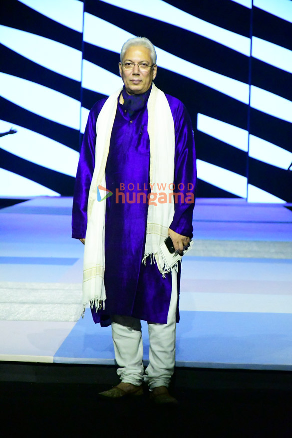 photos divya khosla kumar uorfi javed kalki koechlin and others snapped at the lakme fashion week 2024 8
