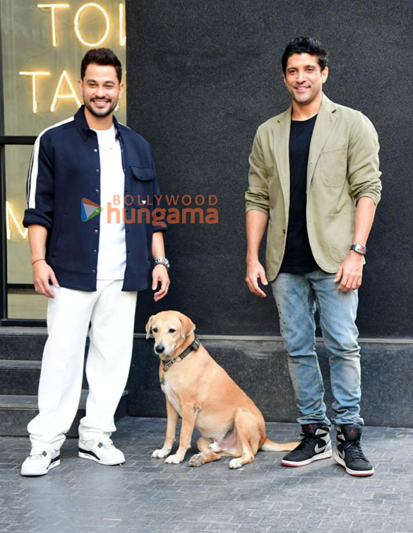 photos farhan akhtar and kunal kemmu snapped promoting their film madgaon express 1