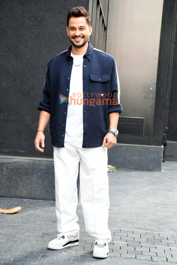 photos farhan akhtar and kunal kemmu snapped promoting their film madgaon express 5