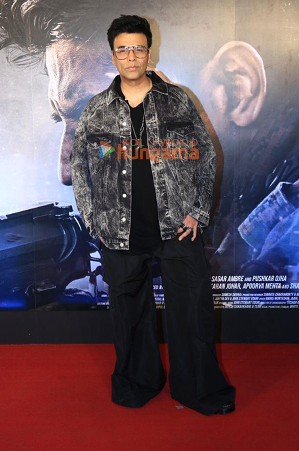 photos karan johar bhushan kumar and others grace the premiere of yodha 12