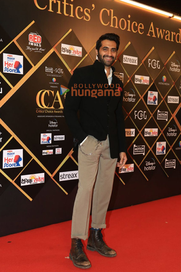 photos karan johar neha dhupia and others grace the critics choice awards 2024 28