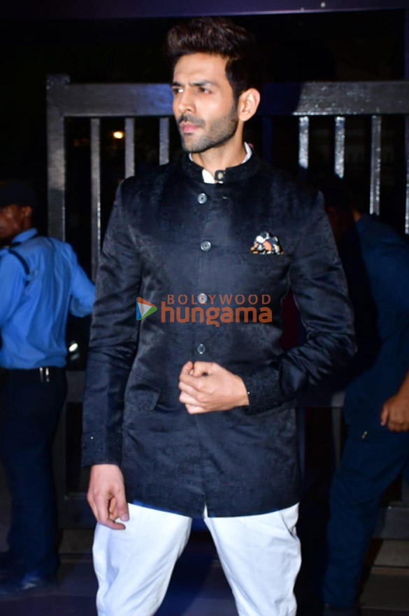 Photos: Kartik Aaryan, Ankita Lokhande and others grace a Marathi awards show