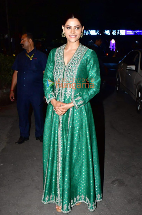 photos kartik aaryan ankita lokhande bhagyashree and others snapped at an awards function 7