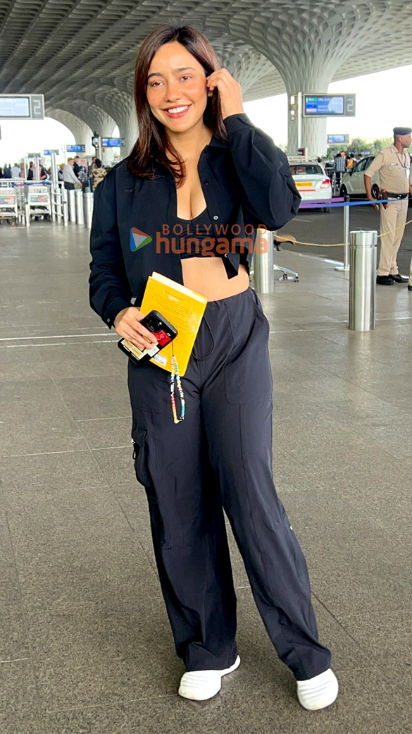 photos neha sharma hina khan shreya ghoshal and shaan snapped at the airport 5