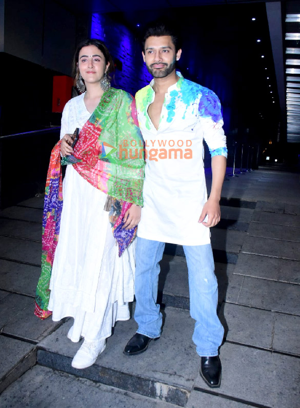 photos nupur sanon and stebin ben snapped at hakkasan in bandra 3