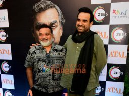 Photos: Pankaj Tripathi and Ravi Jadhav snapped in Bandra