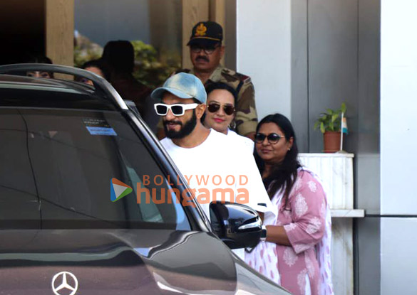 Photos: Ranveer Singh and Deepika Padukone snapped at Kalina airport
