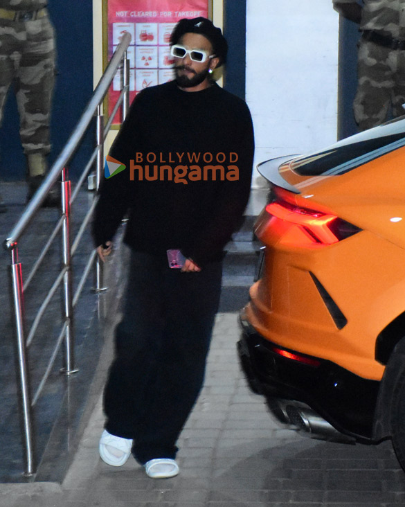 photos salman khan shah rukh khan and ranveer singh snapped at kalina airport 5