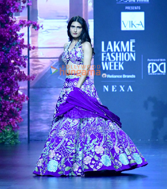 photos sara ali khan shruti haasan and fatima sana shaikh turn showstoppers for lakme fashion week 2024 6