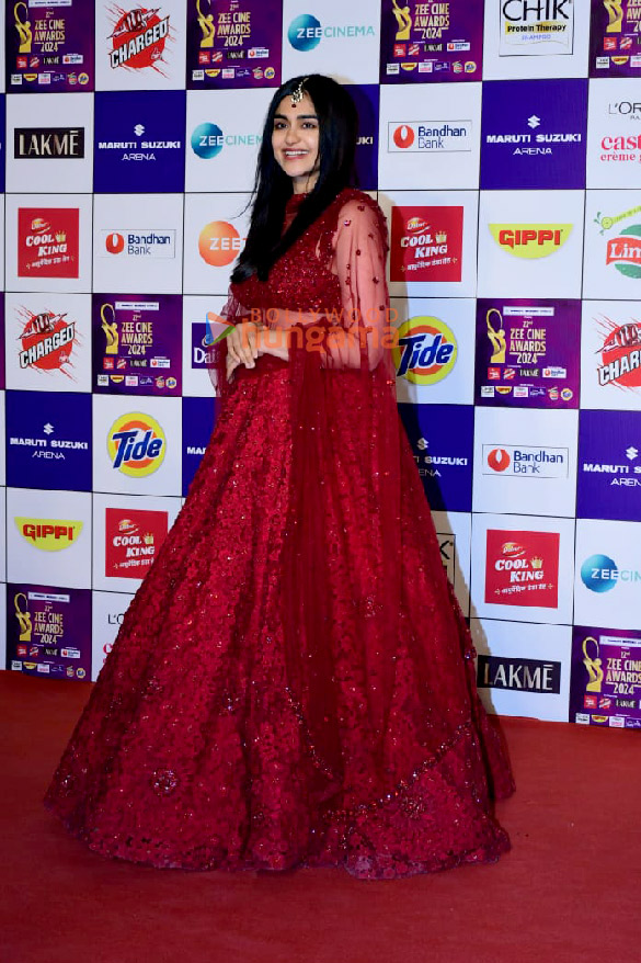 photos shah rukh khan bobby deol sanjana sanghi and others snapped at zee cine awards 2024 2 2
