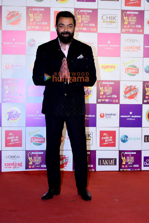 photos shah rukh khan bobby deol sanjana sanghi and others snapped at zee cine awards 2024 3