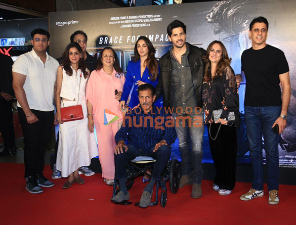 photos sidharth malhotra kiara advani karan johar and others grace the premiere of yodha 4