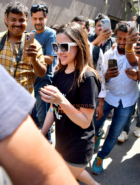 photos uorfi javed snapped in andheri 2 8