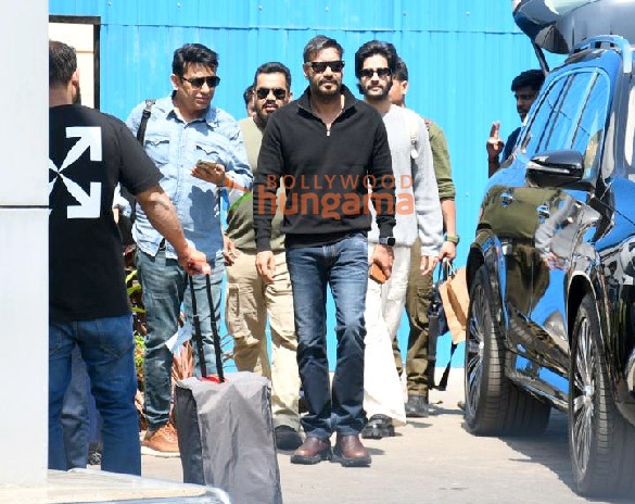 photos vicky kaushal katrina kaif shahid kapoor and others snapped at kalina airport 2