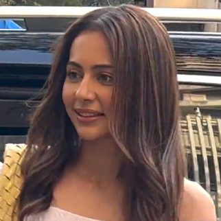 Rakul Preet Singh smiles as she gets clicked by paps in the city