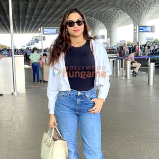 Photos: Saiee Manjrekar, Neha Sharma, Hina Khan and others snapped at the airport